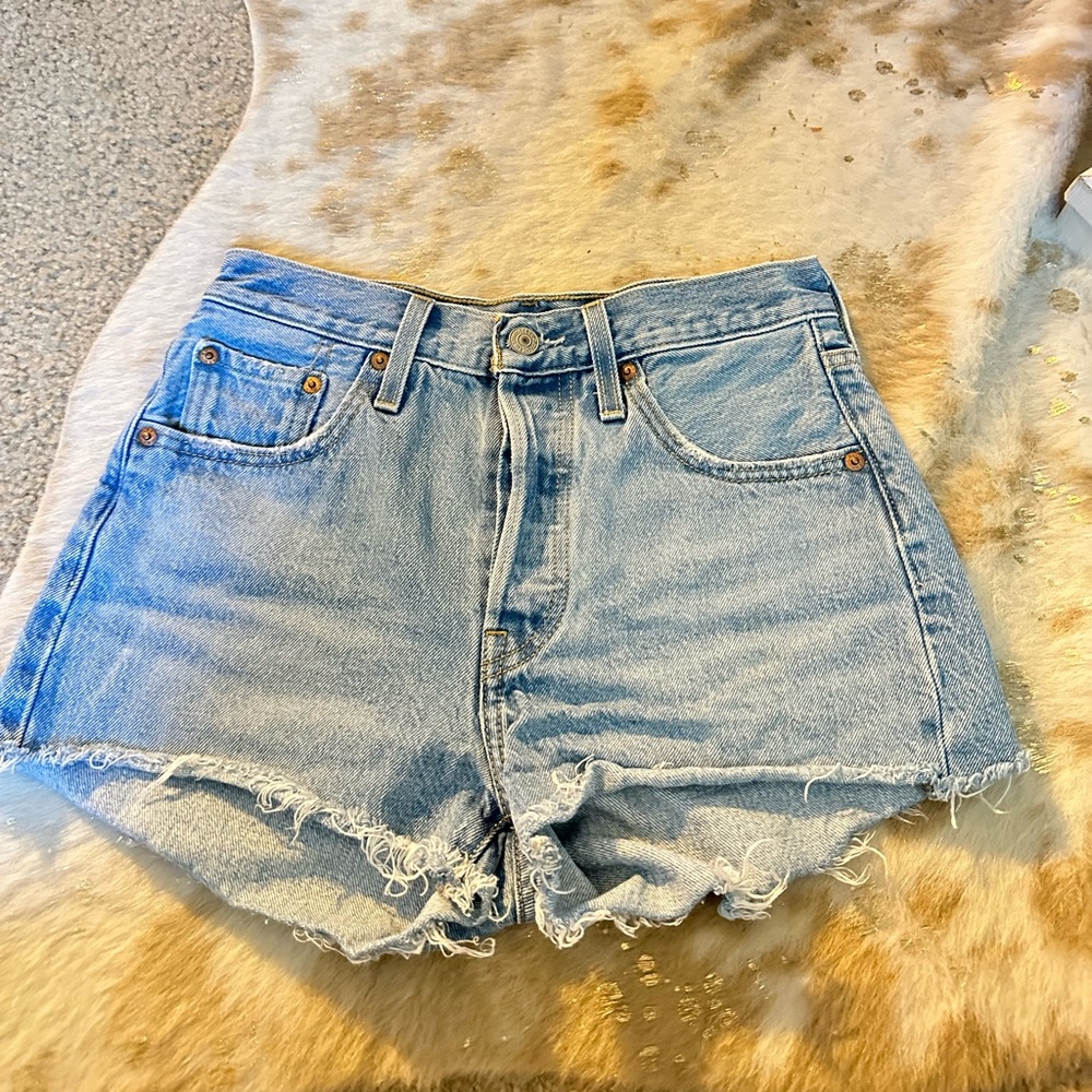 LEVI Jean Shorts 501
